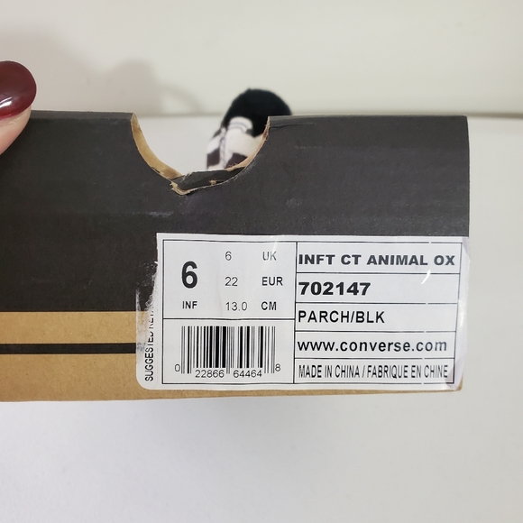 Infants Converse Chuck Taylor All Star Low Top Animal Black White Print 6 - Picture 6 of 6